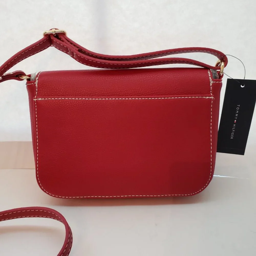 NWT Tommy Hilfiger Red Shoulder Bag. - Picture 8 of 16